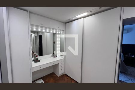 Apartamento à venda com 204m², 3 quartos e 1 vagaCloset da suíte 3