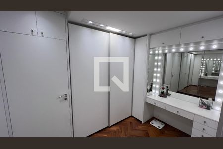 Apartamento à venda com 204m², 3 quartos e 1 vagaCloset da suite 3