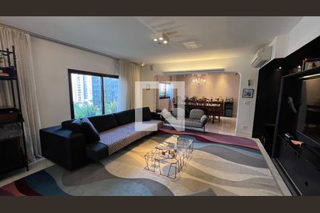 Sala de TV de apartamento à venda com 3 quartos, 204m² em Jardim Paulista, São Paulo
