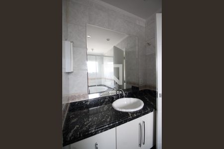 Apartamento para alugar com 264m², 4 quartos e 4 vagasBanheiro da Suíte 2