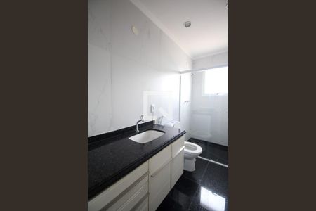 Apartamento para alugar com 264m², 4 quartos e 4 vagasBanheiro Suite 1