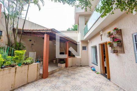 Casa à venda com 303m², 3 quartos e 4 vagasQuintal 