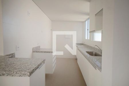 Cozinha de apartamento à venda com 2 quartos, 54m² em Ana Lúcia, Belo Horizonte