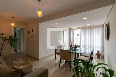 Sala de apartamento para alugar com 3 quartos, 100m² em Padre Eustáquio, Belo Horizonte