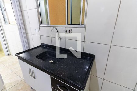 Casa para alugar com 60m², 2 quartos e 2 vagas Casa para alugar com 60m², 2 quartos e 2 vagasCozinha