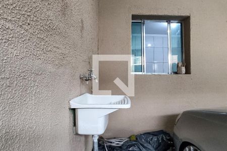 Casa para alugar com 60m², 2 quartos e 2 vagas Casa para alugar com 60m², 2 quartos e 2 vagasLavanderia