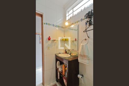 Casa à venda com 422m², 4 quartos e 3 vagasBanheiro