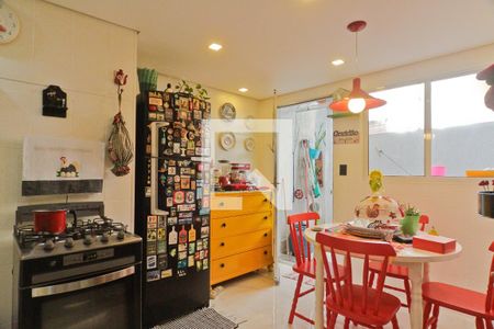 Casa à venda com 422m², 4 quartos e 3 vagasCasa 2 - cozinha