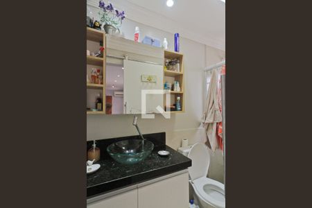 Casa à venda com 422m², 4 quartos e 3 vagasBanheiro da Suíte 2