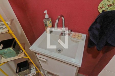 Casa à venda com 422m², 4 quartos e 3 vagasCasa 2 - banheiro