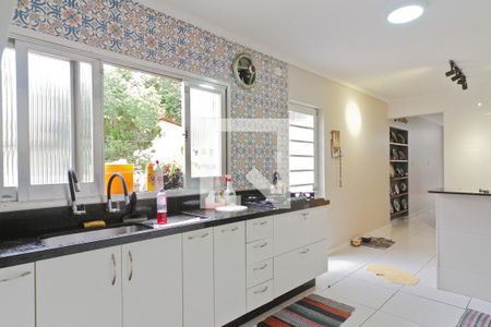 Casa à venda com 422m², 4 quartos e 3 vagasCozinha