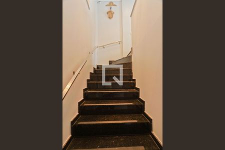 Casa à venda com 422m², 4 quartos e 3 vagasEntrada