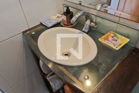 Casa à venda com 422m², 4 quartos e 3 vagasBanheiro