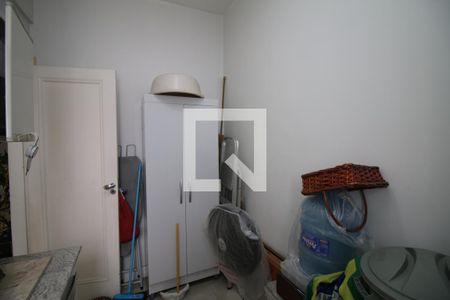 Apartamento à venda com 140m², 5 quartos e 2 vagasQuarto de Serviço 1