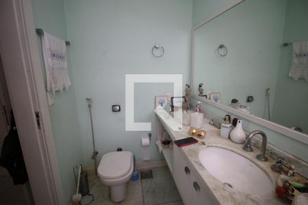 Apartamento à venda com 140m², 5 quartos e 2 vagasBanheiro da Suíte 1