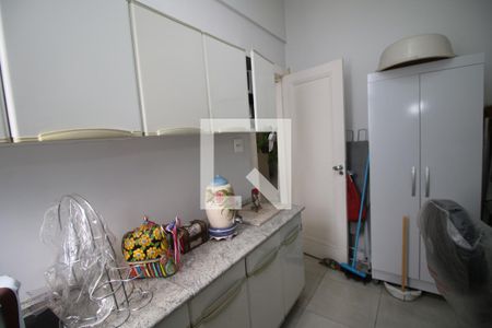 Apartamento à venda com 140m², 5 quartos e 2 vagasQuarto de Serviço 1