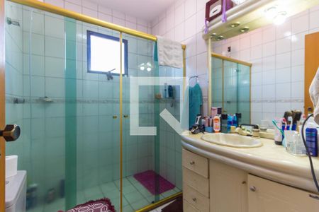 Casa de condomínio à venda com 160m², 4 quartos e 2 vagas Casa de condomínio à venda com 160m², 4 quartos e 2 vagasSuíte Banheiro