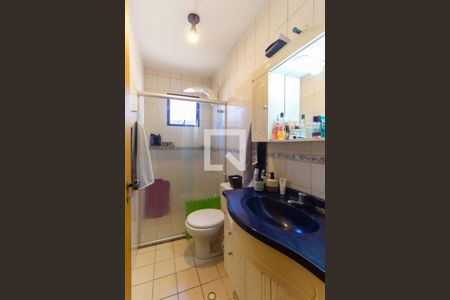 Casa de condomínio à venda com 160m², 4 quartos e 2 vagas Casa de condomínio à venda com 160m², 4 quartos e 2 vagasBanheiro