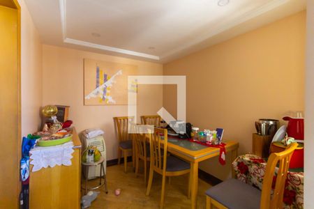 Casa de condomínio à venda com 160m², 4 quartos e 2 vagas Casa de condomínio à venda com 160m², 4 quartos e 2 vagasSala de Jantar