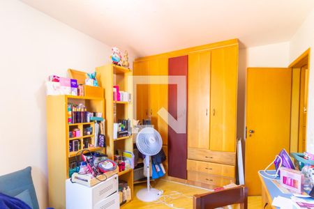 Casa de condomínio à venda com 160m², 4 quartos e 2 vagas Casa de condomínio à venda com 160m², 4 quartos e 2 vagasQuarto 2