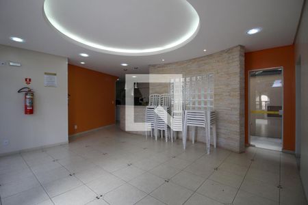 Apartamento para alugar com 80m², 2 quartos e 2 vagasÁrea comum - Salão de festas
