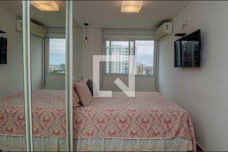 Apartamento à venda com 140m², 2 quartos e 2 vagas Apartamento à venda com 140m², 2 quartos e 2 vagasSuite