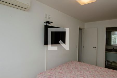 Apartamento à venda com 140m², 2 quartos e 2 vagas Apartamento à venda com 140m², 2 quartos e 2 vagasSuite