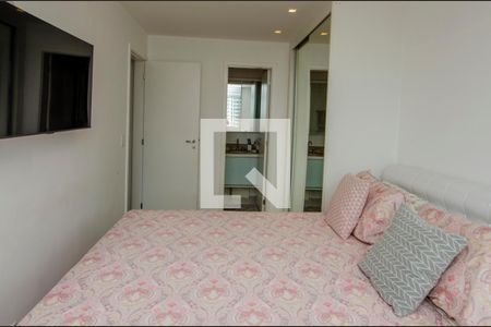 Apartamento à venda com 140m², 2 quartos e 2 vagas Apartamento à venda com 140m², 2 quartos e 2 vagasSuite