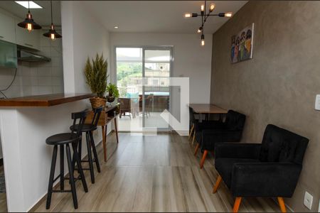 Apartamento à venda com 140m², 2 quartos e 2 vagas Apartamento à venda com 140m², 2 quartos e 2 vagasSala