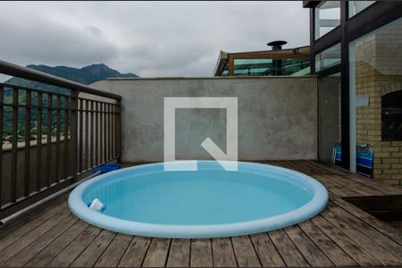 Apartamento à venda com 140m², 2 quartos e 2 vagas Apartamento à venda com 140m², 2 quartos e 2 vagasPiscina