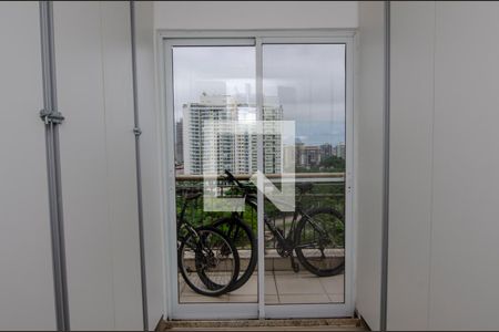 Apartamento à venda com 140m², 2 quartos e 2 vagas Apartamento à venda com 140m², 2 quartos e 2 vagasÁrea de Serviço