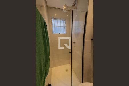 Banheiro de kitnet/studio para alugar com 1 quarto, 26m² em Vila Independencia, São Paulo