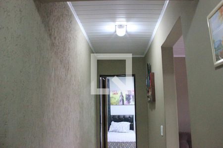 Casa à venda com 260m², 5 quartos e 3 vagasCorredor do piso superior p/ o banheiro