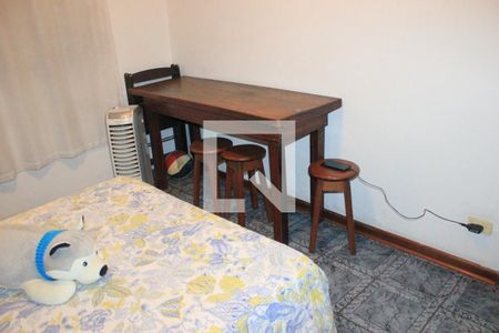 Casa à venda com 260m², 5 quartos e 3 vagasQuarto 2