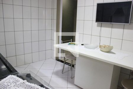 Casa à venda com 260m², 5 quartos e 3 vagasCozinha 2 piso superior