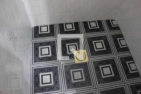 Casa à venda com 260m², 5 quartos e 3 vagasBanheiro 2