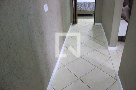 Casa à venda com 260m², 5 quartos e 3 vagasCorredor do piso superior p/ o banheiro