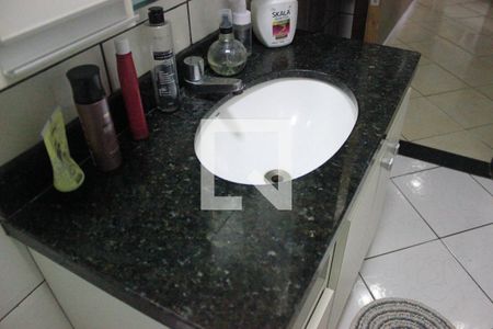 Casa à venda com 260m², 5 quartos e 3 vagasBanheiro 4