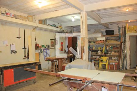 Casa à venda com 260m², 5 quartos e 3 vagasEspaço oficina independente