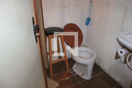 Casa à venda com 260m², 5 quartos e 3 vagasEspaço oficina independente - Banheiro