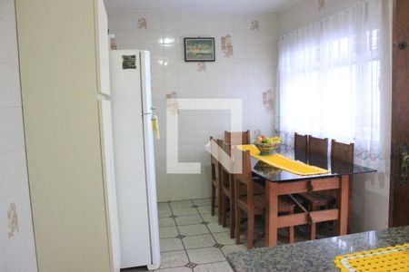 Casa à venda com 260m², 5 quartos e 3 vagasCozinha