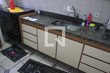 Casa à venda com 260m², 5 quartos e 3 vagasCozinha