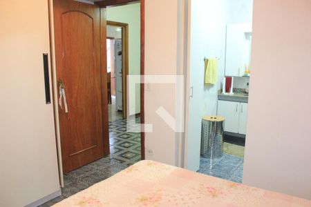 Suíte de casa à venda com 5 quartos, 260m² em Jardim Jovaia, Guarulhos