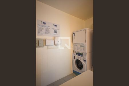 Apartamento à venda com 80m², 2 quartos e 1 vaga Apartamento à venda com 80m², 2 quartos e 1 vagaLavanderia