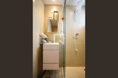 Apartamento à venda com 80m², 2 quartos e 1 vaga Apartamento à venda com 80m², 2 quartos e 1 vagaBanheiro