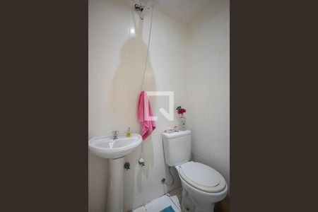 Apartamento à venda com 80m², 2 quartos e 1 vaga Apartamento à venda com 80m², 2 quartos e 1 vagaBanheiro de Serviço