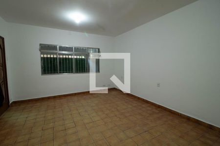 Sala de casa para alugar com 3 quartos, 200m² em Parque Edu Chaves, São Paulo