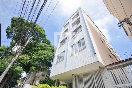 Apartamento à venda com 70m², 2 quartos e 1 vagaFachada