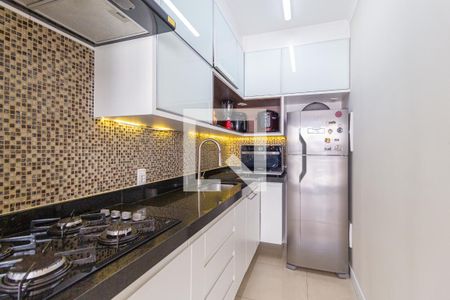 Cozinha e área de serviço de apartamento para alugar com 1 quarto, 41m² em Continental, Osasco