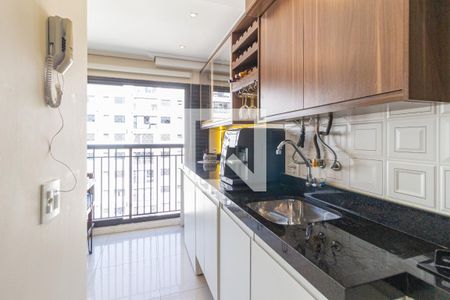 Cozinha e área de serviço de apartamento para alugar com 1 quarto, 41m² em Continental, Osasco